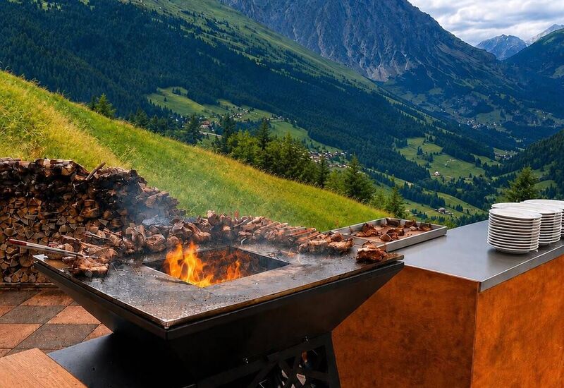 Una serata d'estate all'Hotel Cardo: gusto, musica e relax nel cuore dell'Alta Valtellina